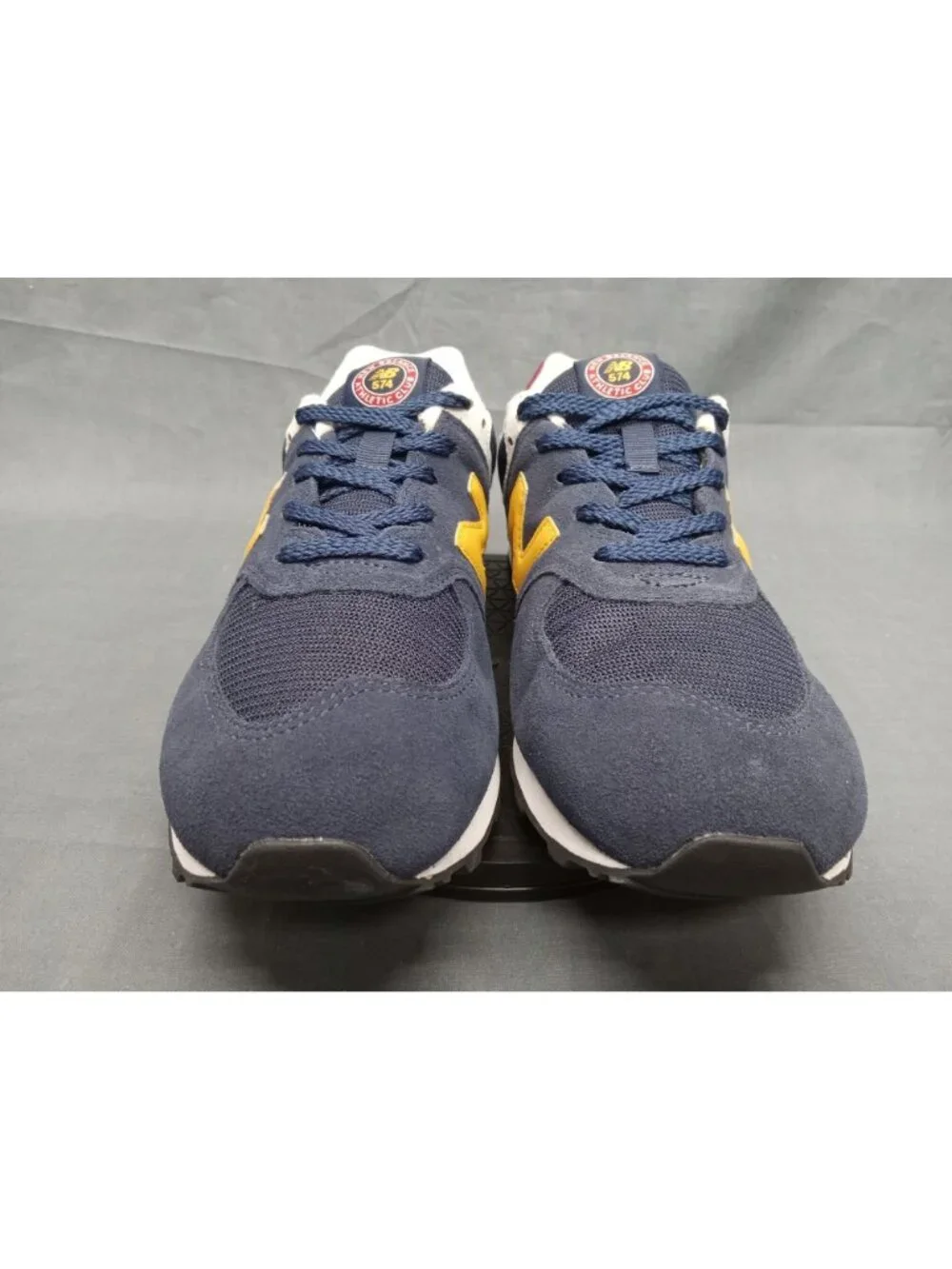 New Balance 574 Athletic Sneakers GC574HW1 Blue Boys Size 5.5 FLOOR MODEL!